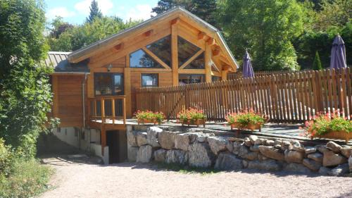Baratier Hotel | Logis Hôtel Les Peupliers