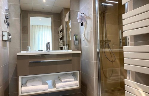 La Baule-Escoublac Hotel | Logis Hotel La Closerie