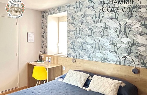 Vertou Hotel | Logis Hotel Restaurant Le Laurier Fleuri