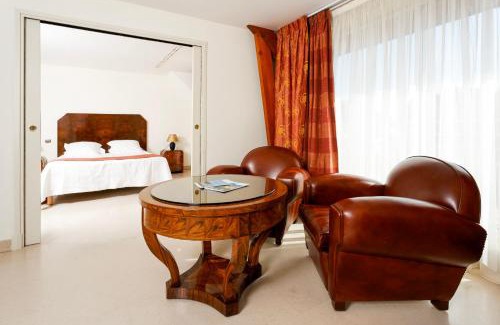 Sainte-Anne-d'Auray Hotel | Logis L'Auberge - Maison Glenn Anna