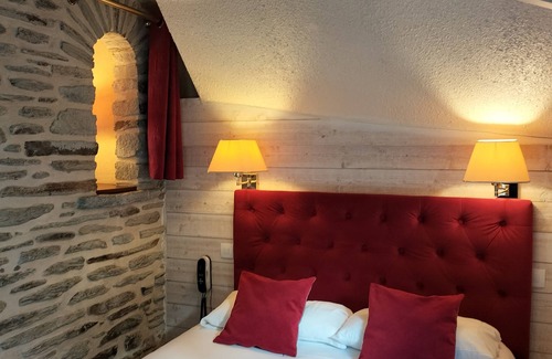 Cherbourg-en-Cotentin Hotel | LOGIS La Régence
