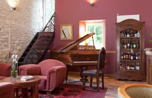 Gudmont Hotel | Logis La Source Bleue