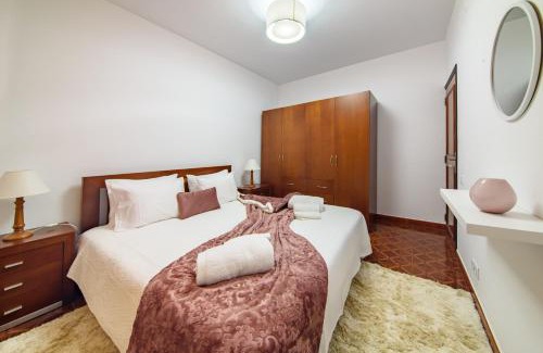 Tabua House | Lombo Cesteiro Guesthouse