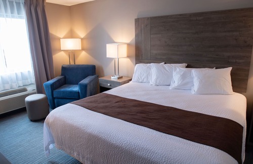 Lomira Hotel | Lomira Inn and Suites