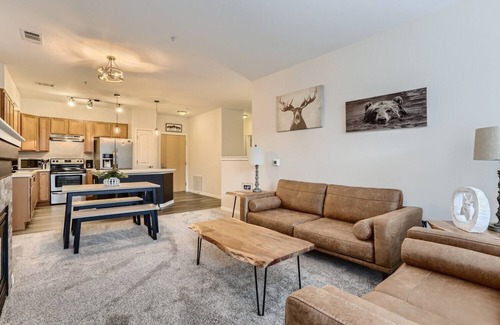 Lone Tree Condo | Lone Tree Awesome 2 bedroom
