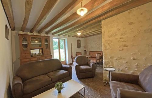 Saint-Martin-des-Pezerits House | Longère indépendante au calme avec jardin et cheminée, WIFI - FR-1-497-216