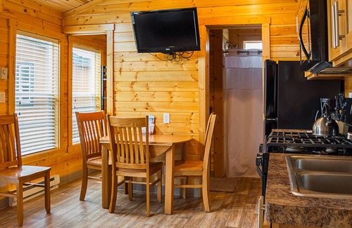 Seaview Cabin | Long Beach RV & Camping Resort