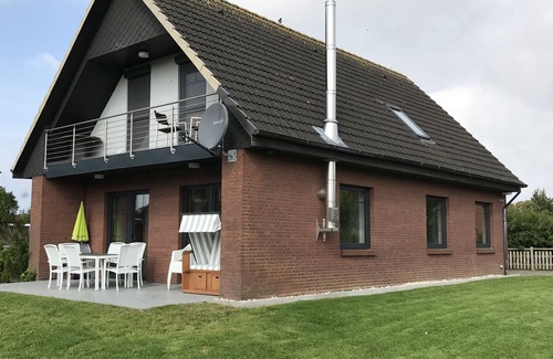 Friedrichskoog-Spitze House | * Long Hus on the North Sea coast