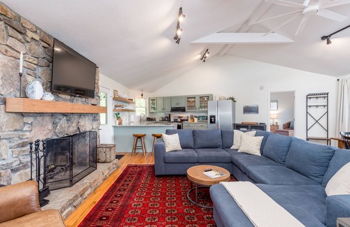 Wolf Laurel Cabin | Long Range Views from Beautiful Modern Cabin