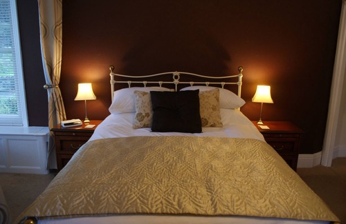 Lynton Bed & Breakfast | Longmead House