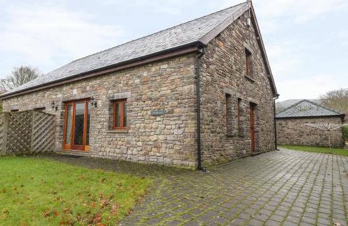 Gilwern House | Longside