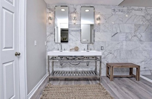 Jonestown House | Longterm Lake House with Views and Hot Tub