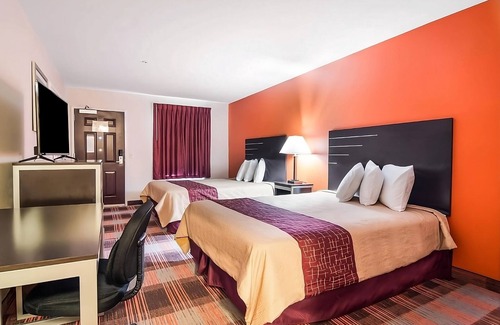 Mableton Hotel | Look No Further! 2 Comfortable Units, Free Parking, Near Trolley Line Park