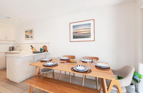 Ocean Grove House | Lookout 100m to the Ocean and Pet-Friendly
