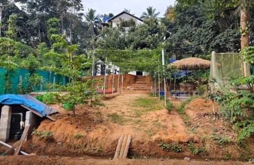 Krishnagiri Hotel | Loquat Inn Homestay