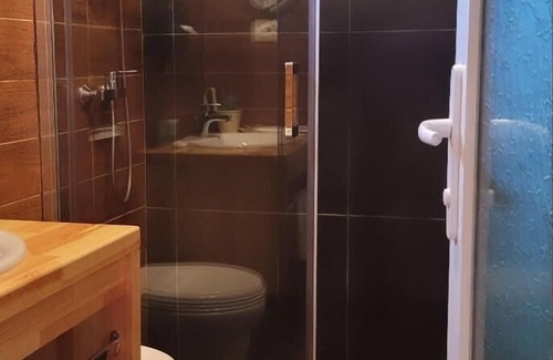 Albania House | Lord Byron Guesthouse
