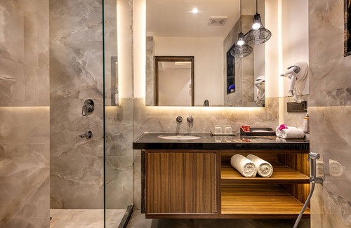 Dehradun Hotel | Lords Eco Inn Dehradun