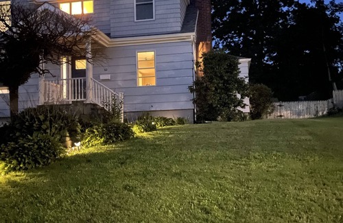 Lordship House | Lordship cape, sleeps 6-8, walk to beach, 7 min drive to Amphitheater