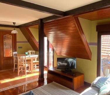 Bermeo Apartment | Lore etxea precioso apartamento soleado y con vistas mar y montaña