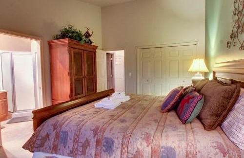 Florence Apartment | Lorees Riverview