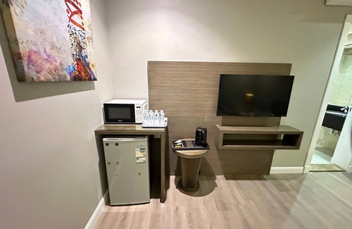 Ash Shati Hotel | loren serviced Apartment Corniche