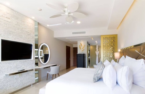 Juarez Resort | Los Cabos - Jr. Studio, Ocean View, 2-Queen Beds, Rate discounted 20-30%