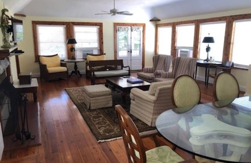 Warwick Resort | Lots of great space for families or groups coming to enjoy Bermuda!