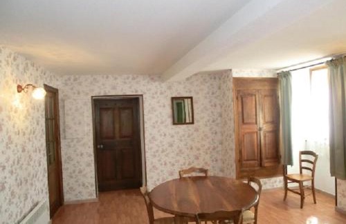 Jausiers Apartment | Lou Filadour rez de chaussée 5 personnes