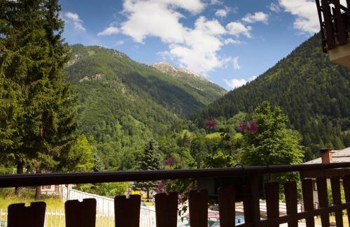 Vinadio Bed & Breakfast | LOU LOOP B&B