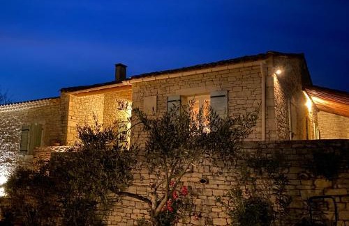 Gordes Villa | Lou Mas