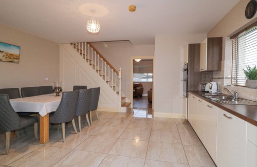 Loughanure Cottage | Loughanure Lake View