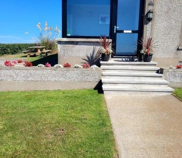 Newtownards House | Loughinvar, Newtownards