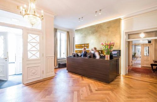 Nienstedten Hotel | Louis C Jacob, Hamburg, Autograph Collection