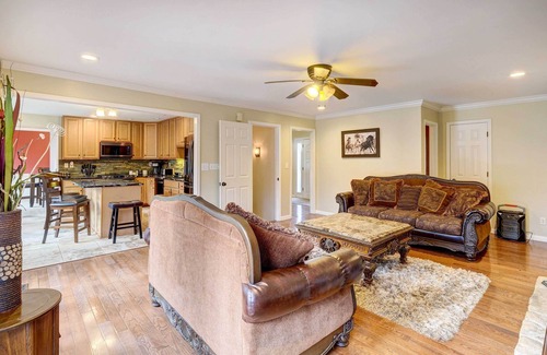 Harrods Creek House | Louisville Area Home: Deck, Fire Pit, Creek!