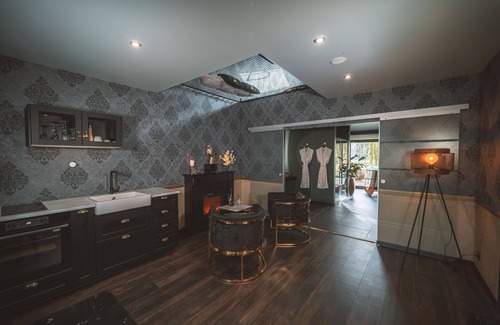 Argentre-du-Plessis Apartment | Love gite with swim spa and naughty space