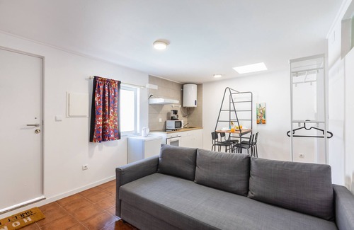 Madalena Apartment | LOVE MUCH ☀ Beach Guest Home with Pool