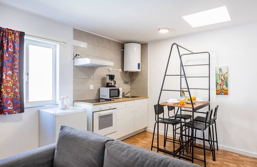 Madalena Apartment | LOVE MUCH ☀ Beach Guest Home with Pool