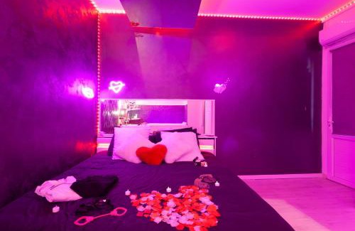 Le Mourillon Apartment | Love Room avec Balnéo