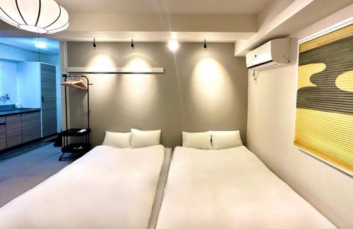 Yushima Apartment | LOVE UENO 2-4人アクセス抜群 山手線3分 上野浅草銀座近い 御徒町駅3分 アメ横3分 上野駅10分 上野広小路駅3分 湯島駅2分 和風畳寝室