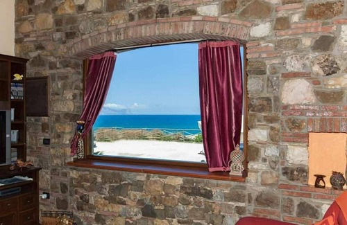 Balestrate Villa | Lovely 1-bed Villa in Balestrate