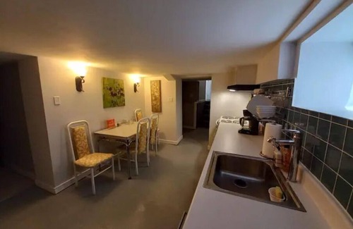 Niagara Falls Apartment | Lovely 1-bedroom Basement Apartment on Niagara