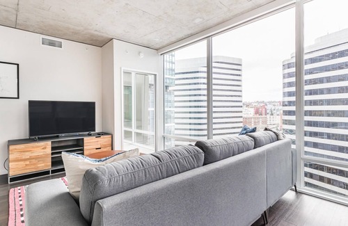 Belltown Apartment | Lovely 1BR in Seattle, Pool + Pet-Friendly