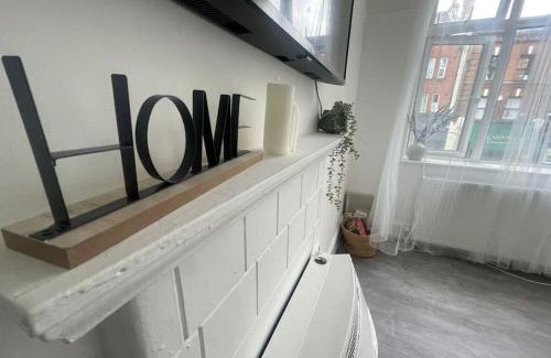 Bermondsey Apartment | Lovely 2 Bed On Tower bridge