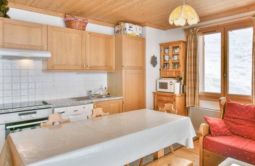 Le Chinaillon Apartment | Lovely 2-bedroom apartment, sunny terrace, close to slopes in Chinaillon