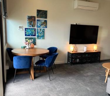 Frankston Apartment | Lovely 2-bedroom apartment, breathtaking view!