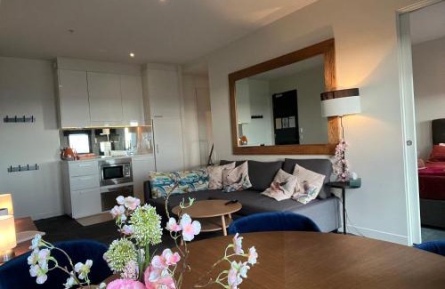 Frankston Apartment | Lovely 2-bedroom apartment, breathtaking view!
