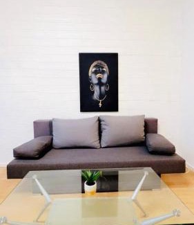 Klosterneuburg Apartment | Lovely 2BR for 5P Peaceful & Central Stay