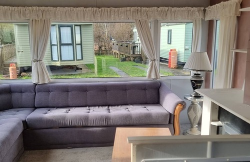 Llanfair Caereinion Villa | Lovely 3-bed Caravan in Foel, Welshpool