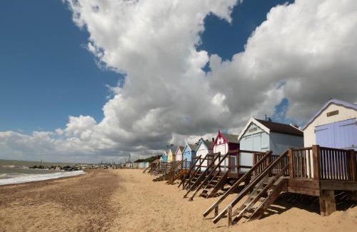Felixstowe Other | Lovely 6 Berth Caravan At Suffolk Sands Holiday Park Ref 45010Mv
