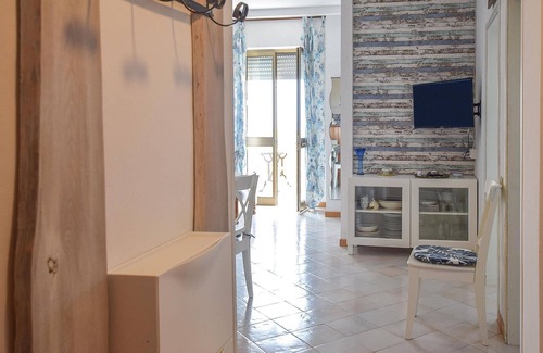 Rosignano Solvay Apartment | Lovely apartment in Rosignano Solvay LI